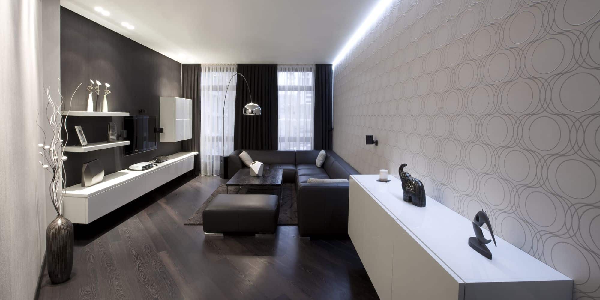 design woonkamer met zwarte accentwand